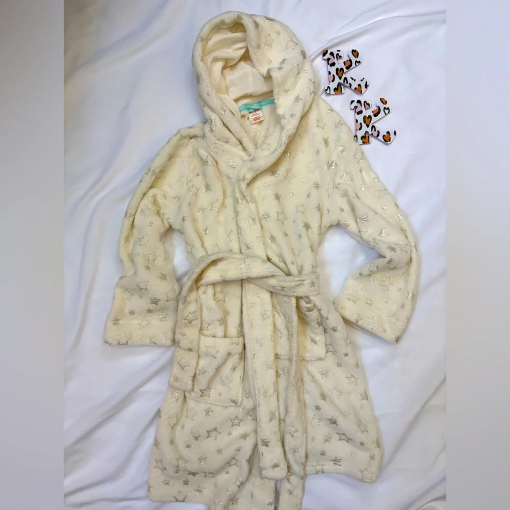Cream Hooded Robe with Star Pattern - Picture 1 of 1